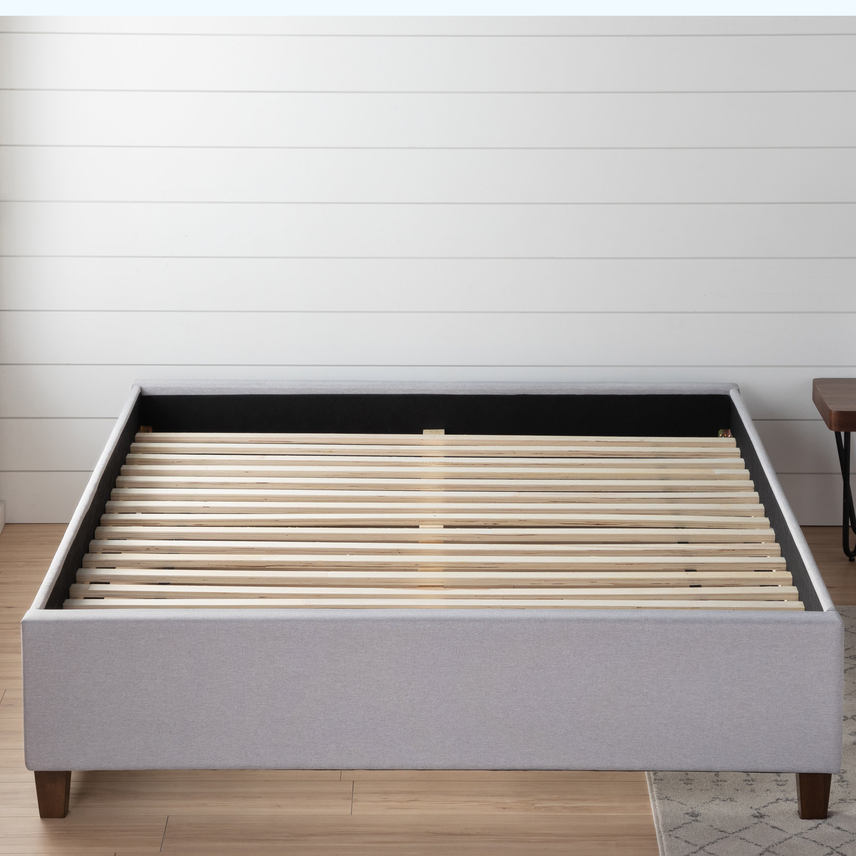 Upholstered platform bed no headboard discount